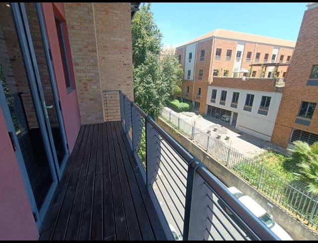 BUSINESS PROPERTY TO RENT IN WELTEVREDEN PARK